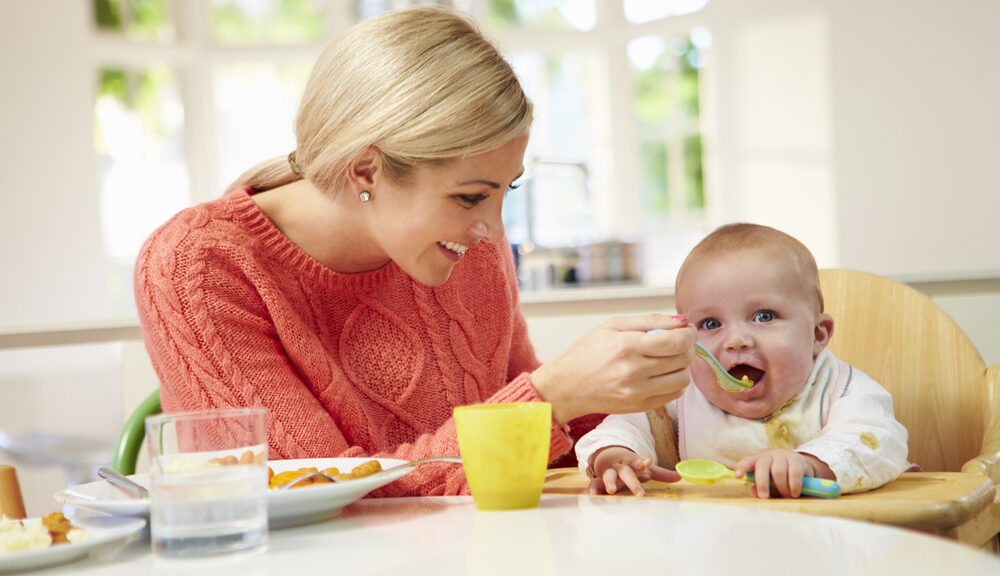 Svezzamento bambini: come iniziare, quando e cosa sapere