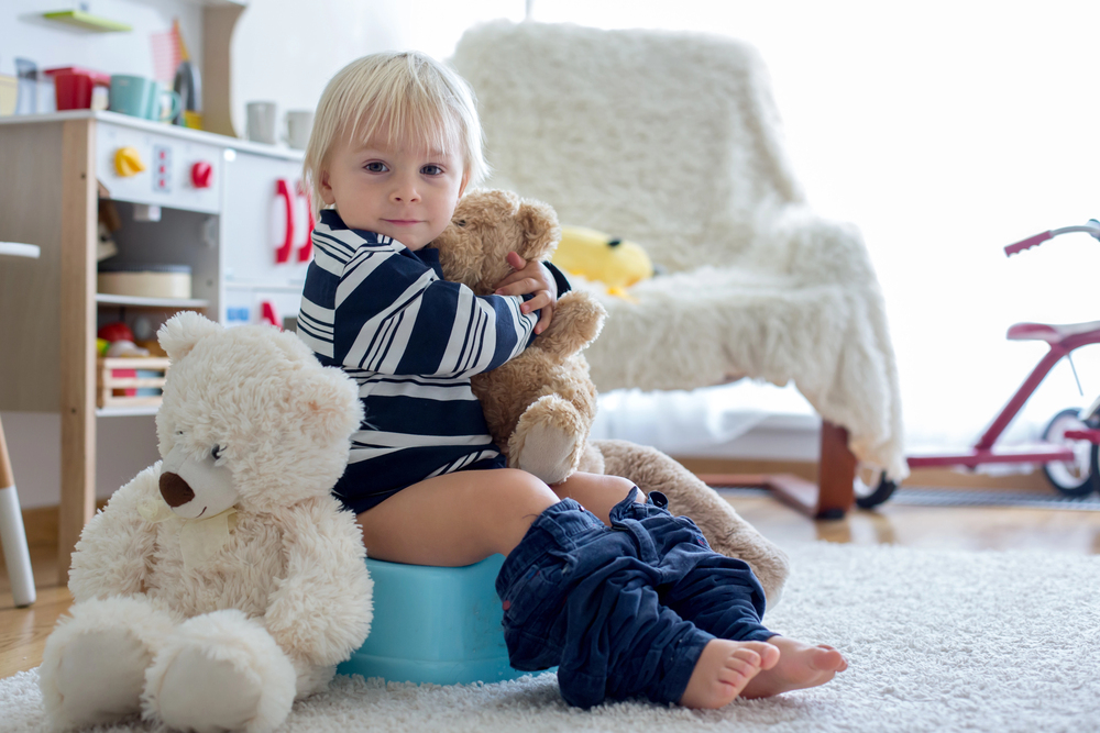 Rifiuto del vasino per fare la cacca: come aiutare il bambino