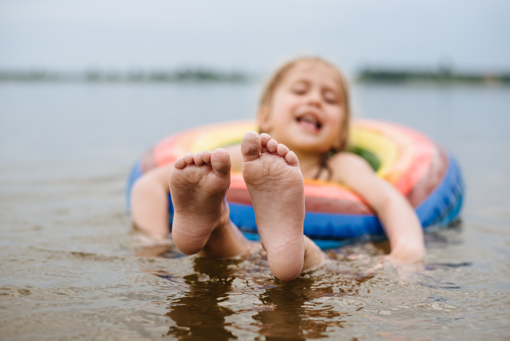 Bambini al mare: prevenire malori e congestioni