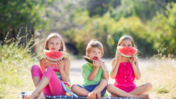 Estate ed alimentazione nei bambini: consigli di benessere