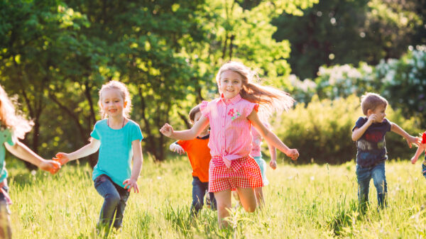 Alimentazione, attività fisica e natura: i pilastri per lo sviluppo cognitivo dei bambini