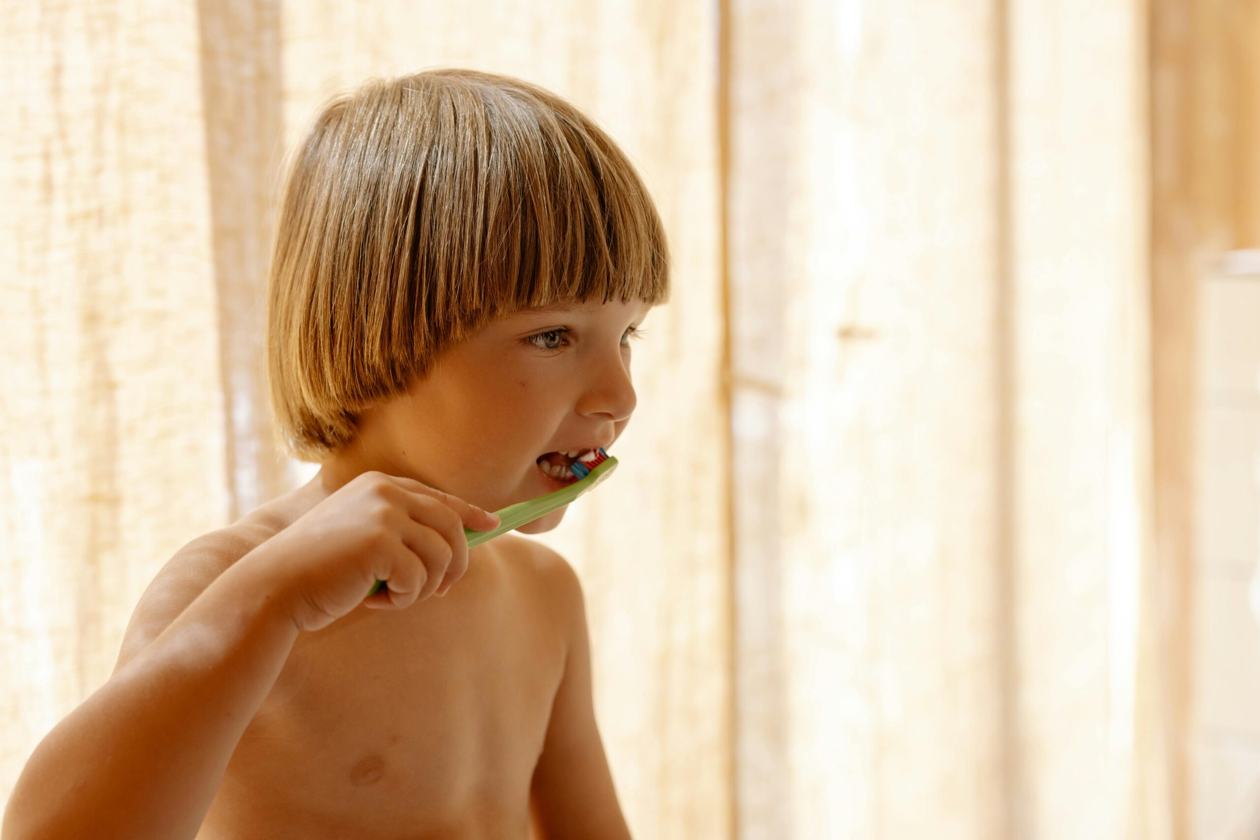 Salute orale nei bambini: le regole per un sorriso sano e duraturo